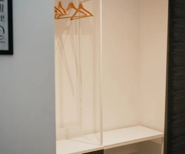 Daire Black Marble - Design *